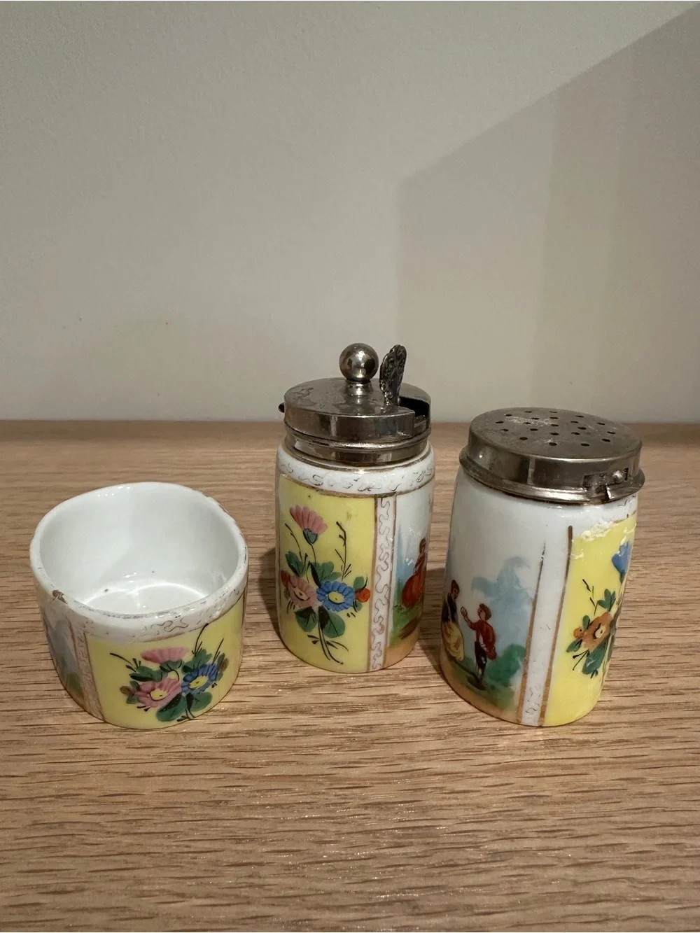 N/A charming porcelain
